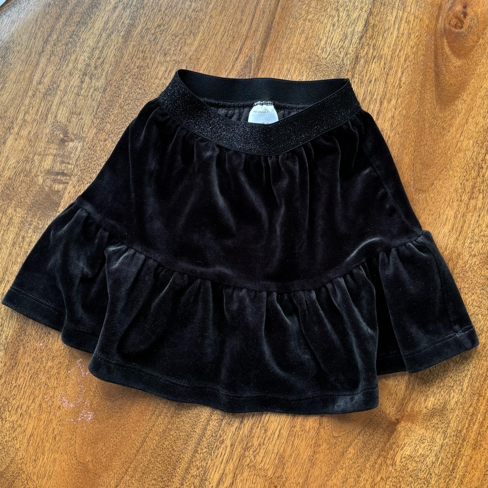 Hanna Andersson | ✨EUC Black Velvet Skirt with glittery waist details 3T